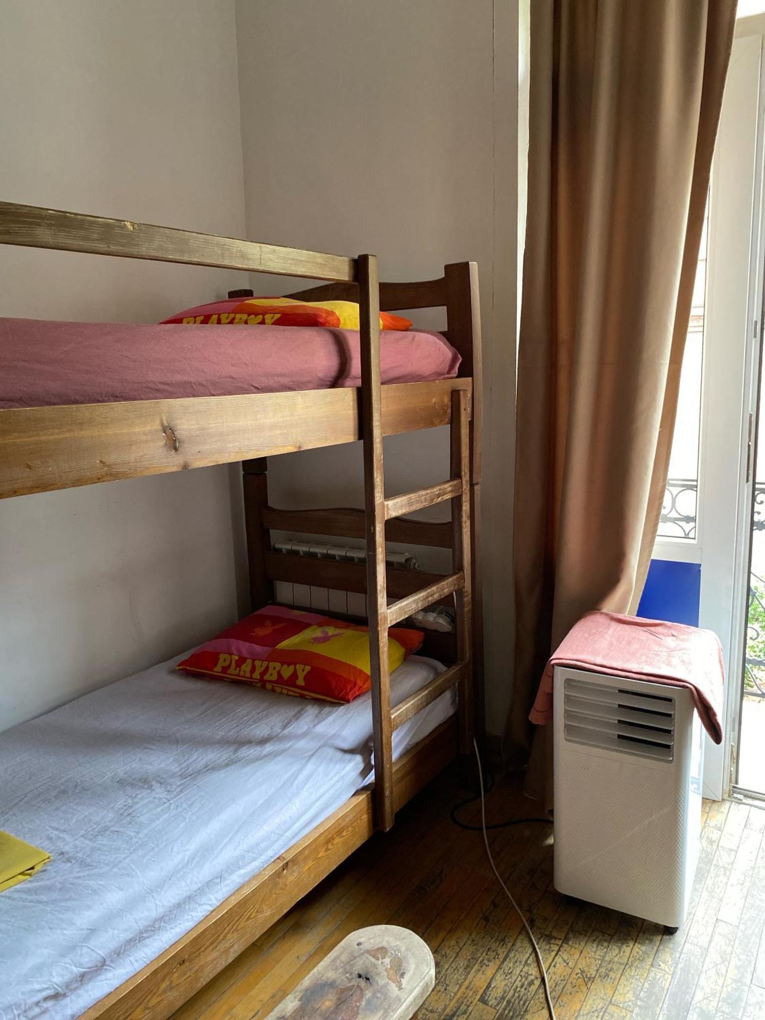 Diwan Hostel Tbilisi Bilik gambar
